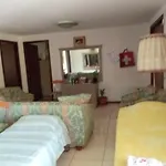 Avec Jardin Et Patium Pres Du *