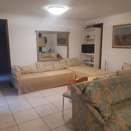 Avec Jardin Et Patium Pres Du