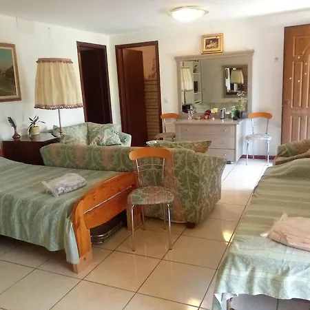 Apartment Petit St Georges Avec Patium Et Jardin *