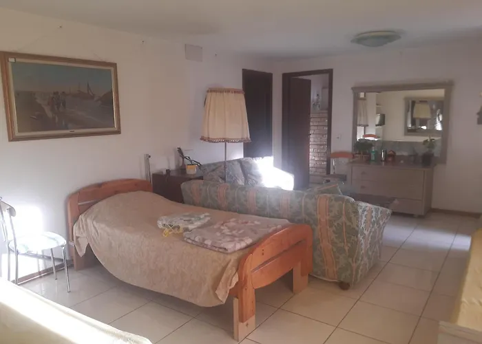 Con Patio E Giardino Vicino Apartament *