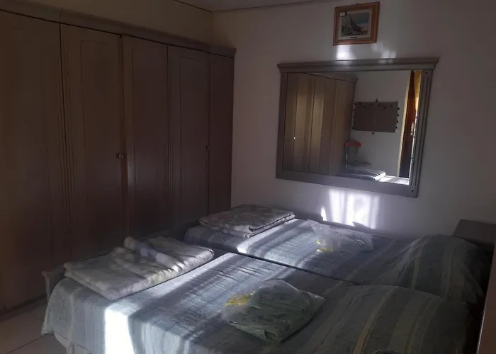 Apartment Con Patio E Giardino Vicino